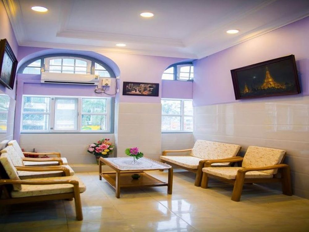 Hostel The Sat Yangon Exterior foto